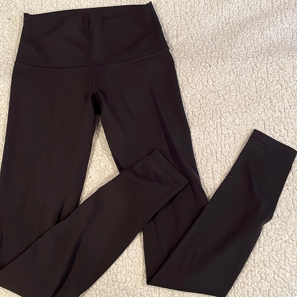 Lululemon 28” full length Wunder unders